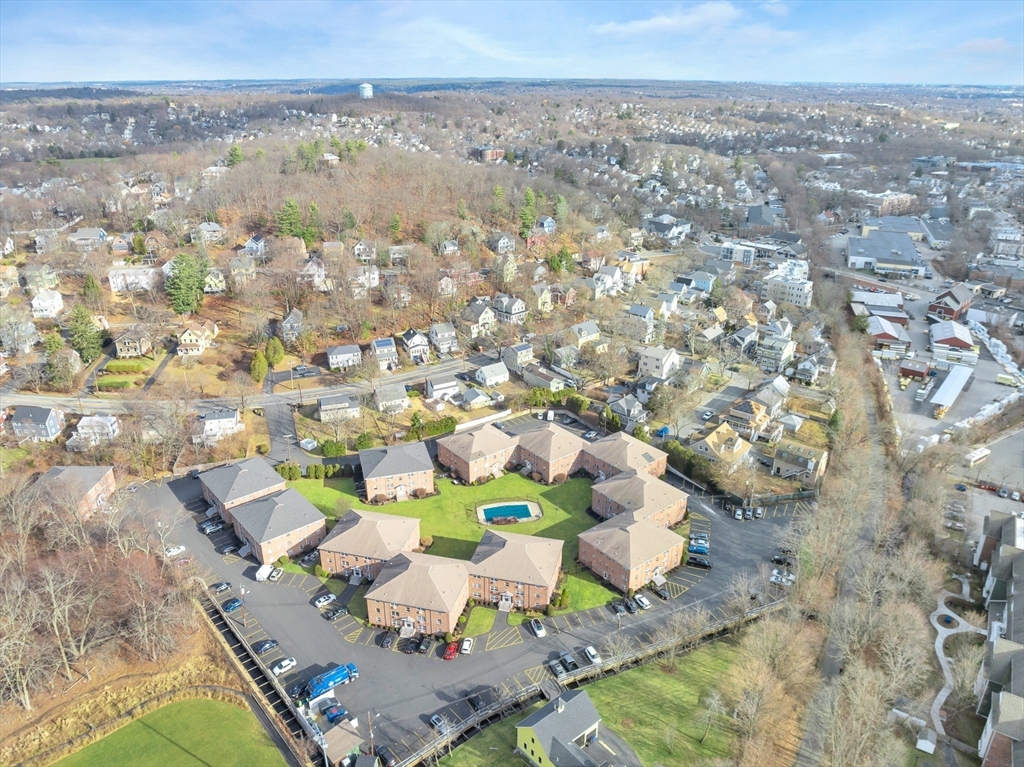 7 Colonial Village Dr # 2