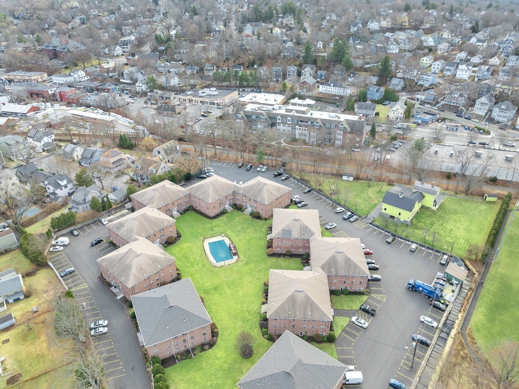 7 Colonial Village Dr # 2