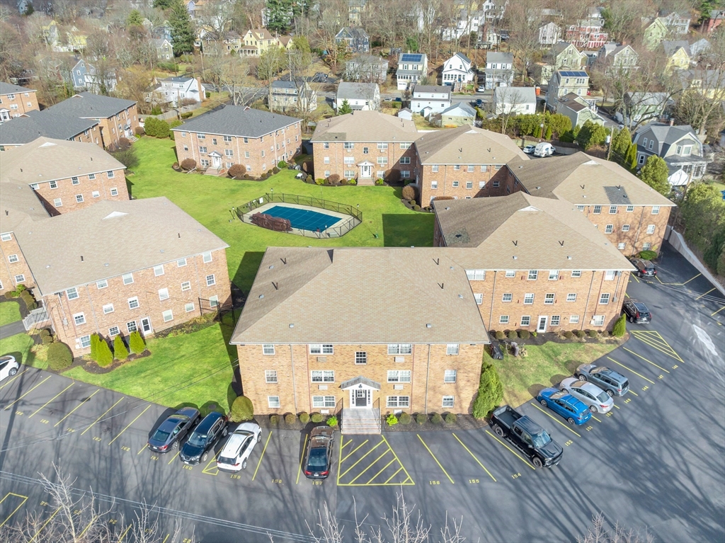 7 Colonial Village Dr # 2