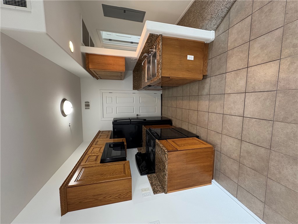 3550 Bay Sands Drive 2076