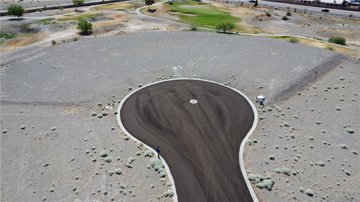 2438 E Corte La Mancha