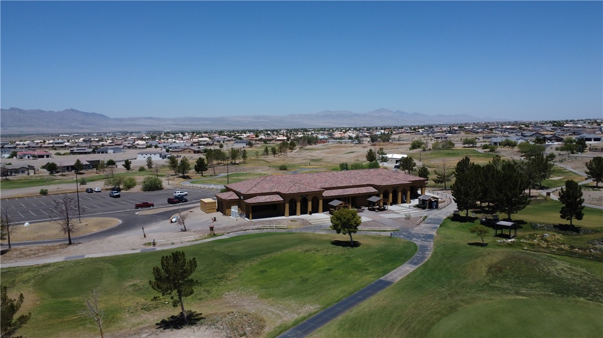 2438 E Corte La Mancha