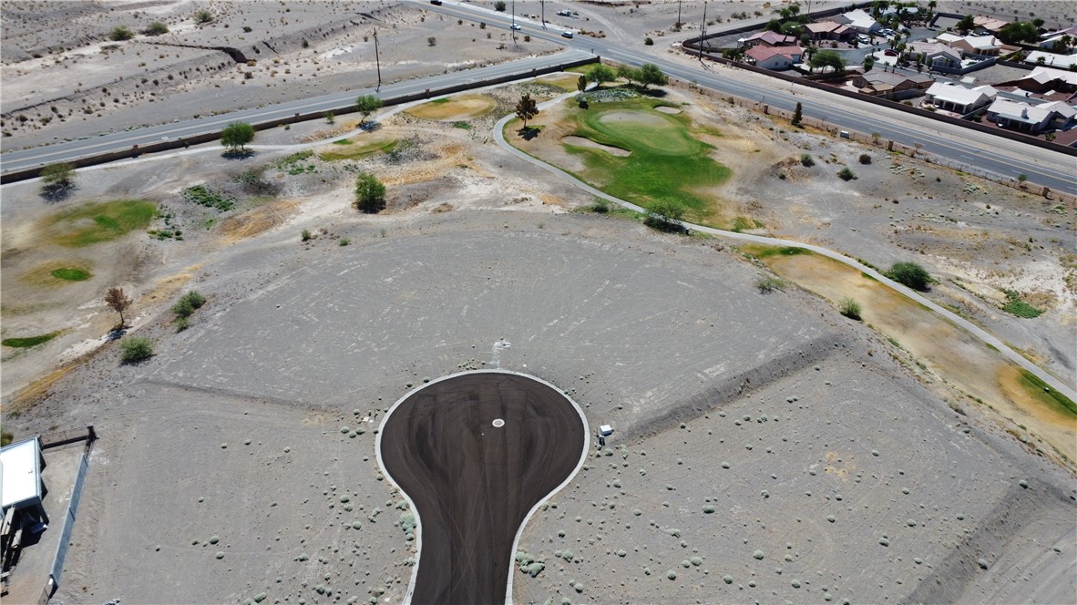 2440 E Corte La Mancha