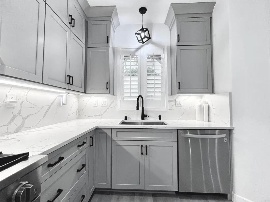 425 S Meadowbrook Drive Unit 157