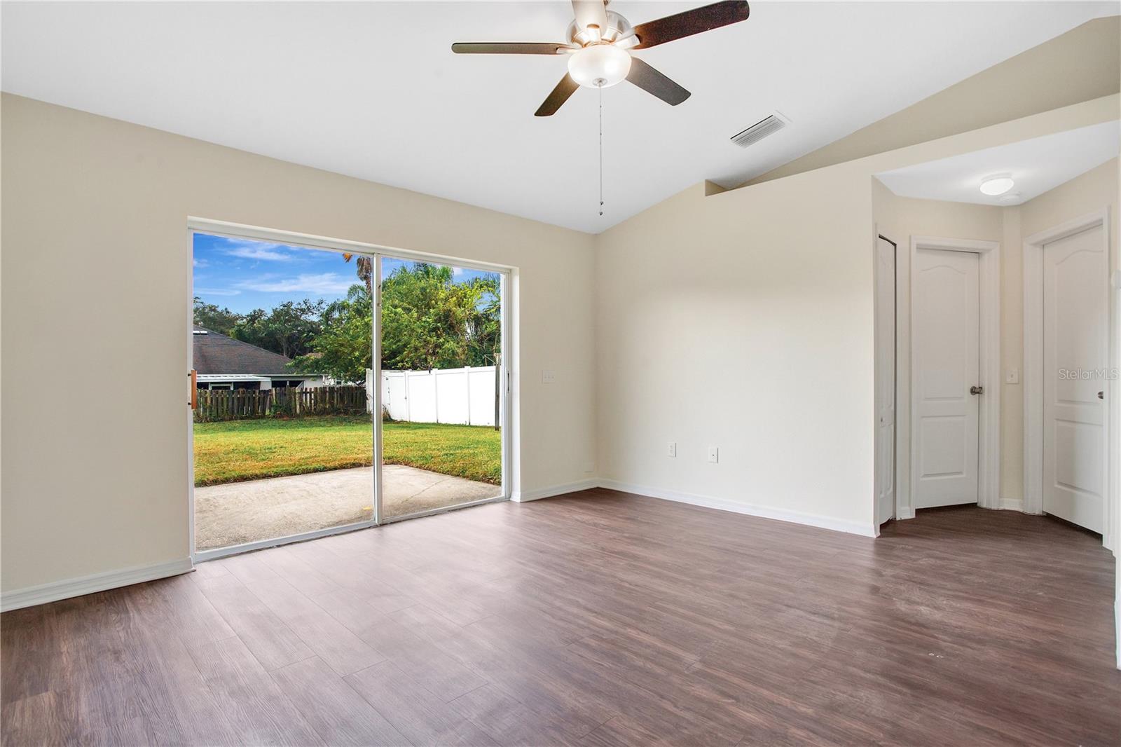 3141 CASTLE ROCK CIR