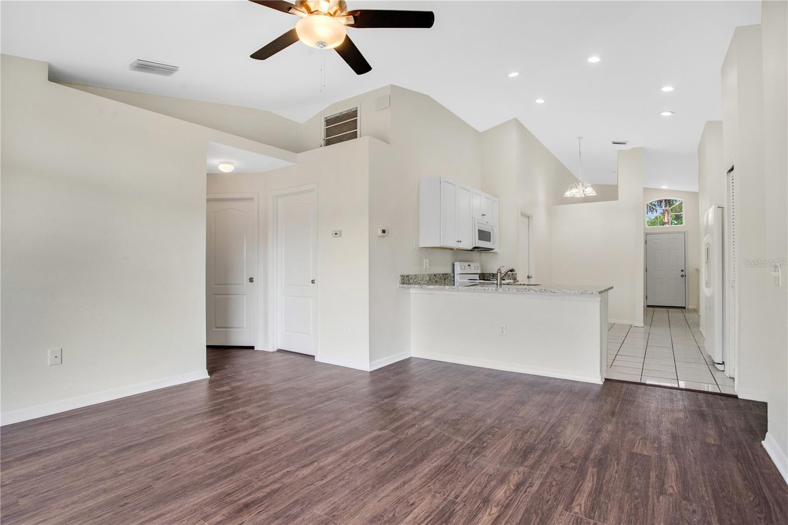 3141 CASTLE ROCK CIR
