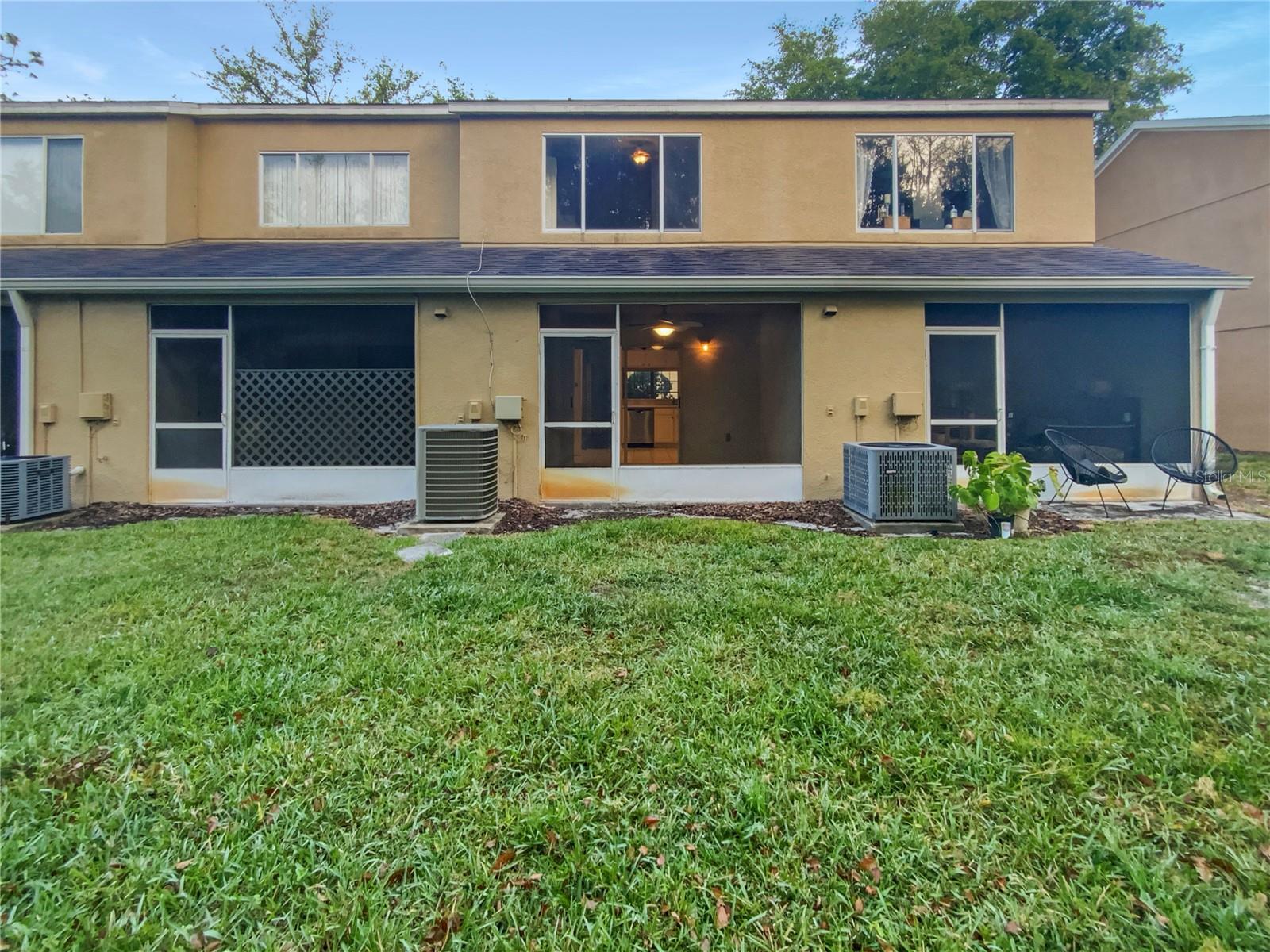 1238 STANDRIDGE DR