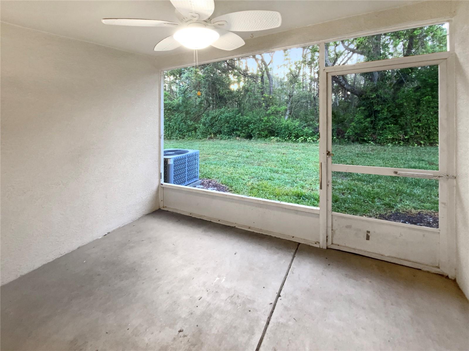 1238 STANDRIDGE DR