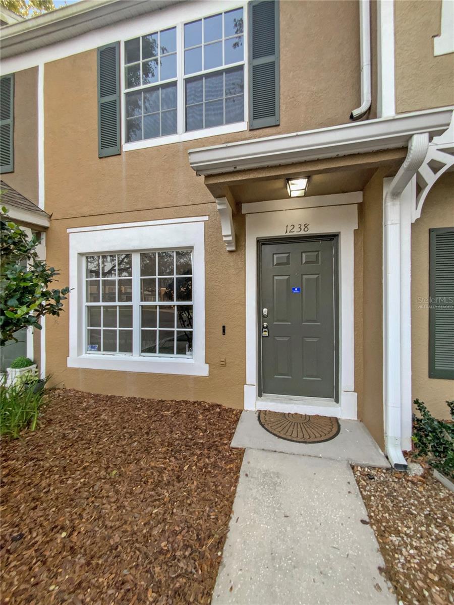 1238 STANDRIDGE DR