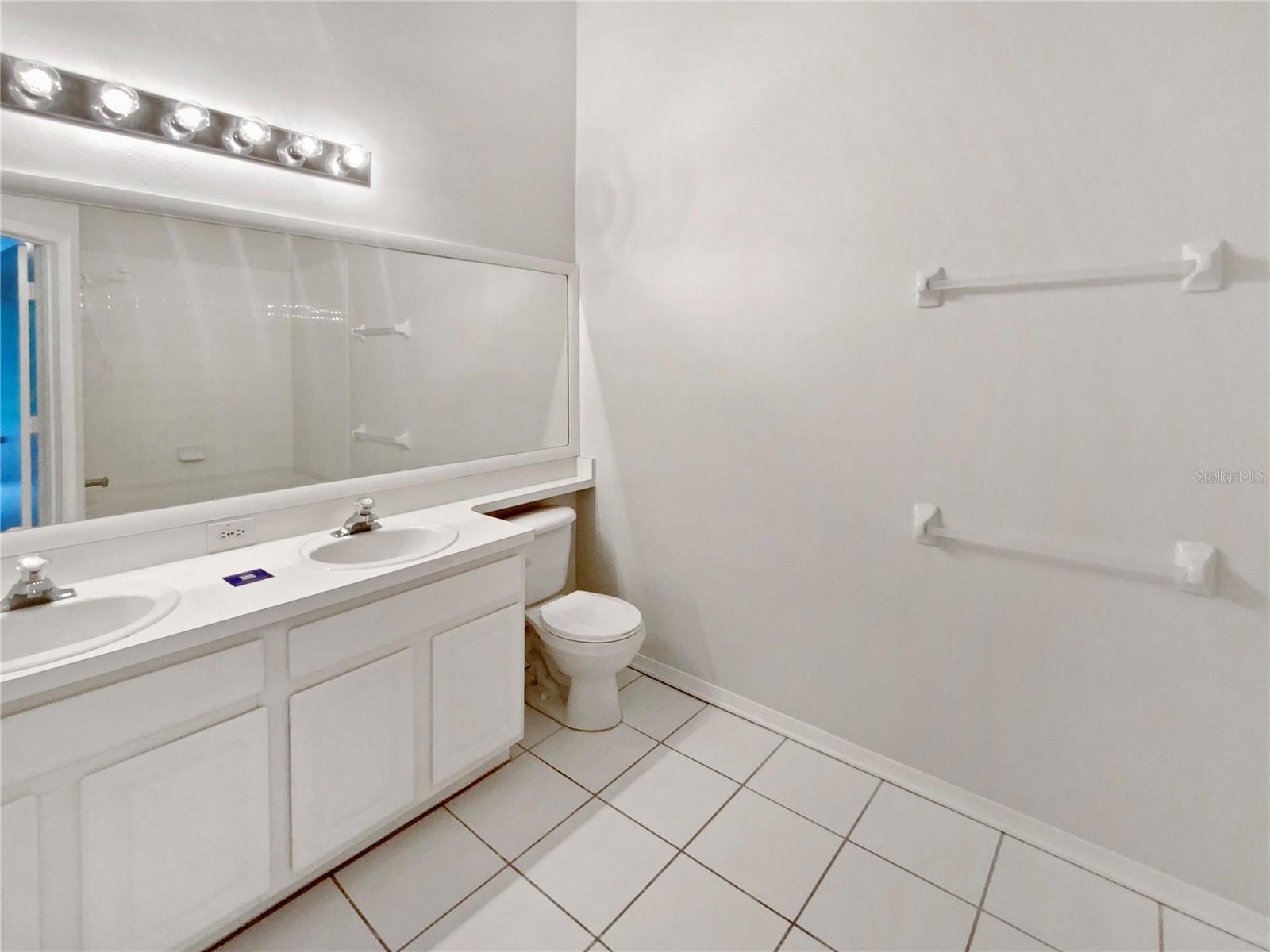 1238 STANDRIDGE DR