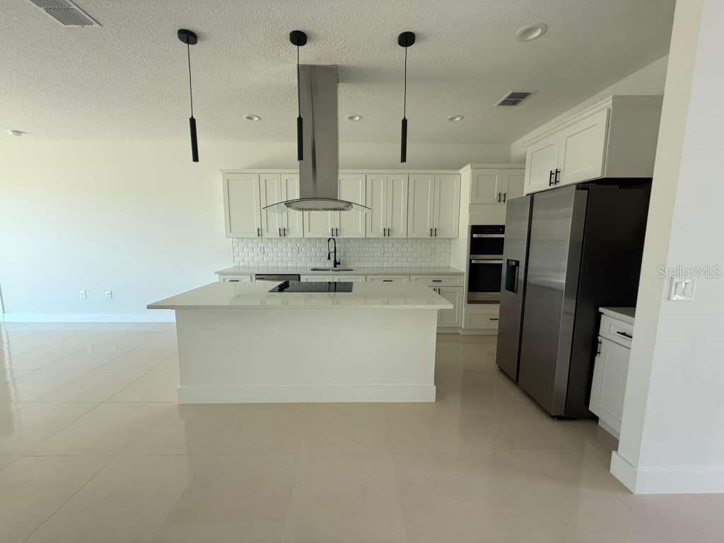 239 GREENBRIER AVE NW