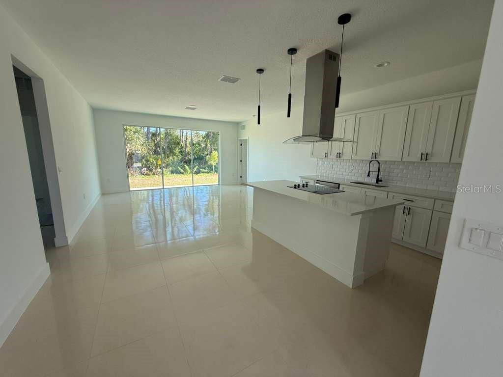 239 GREENBRIER AVE NW