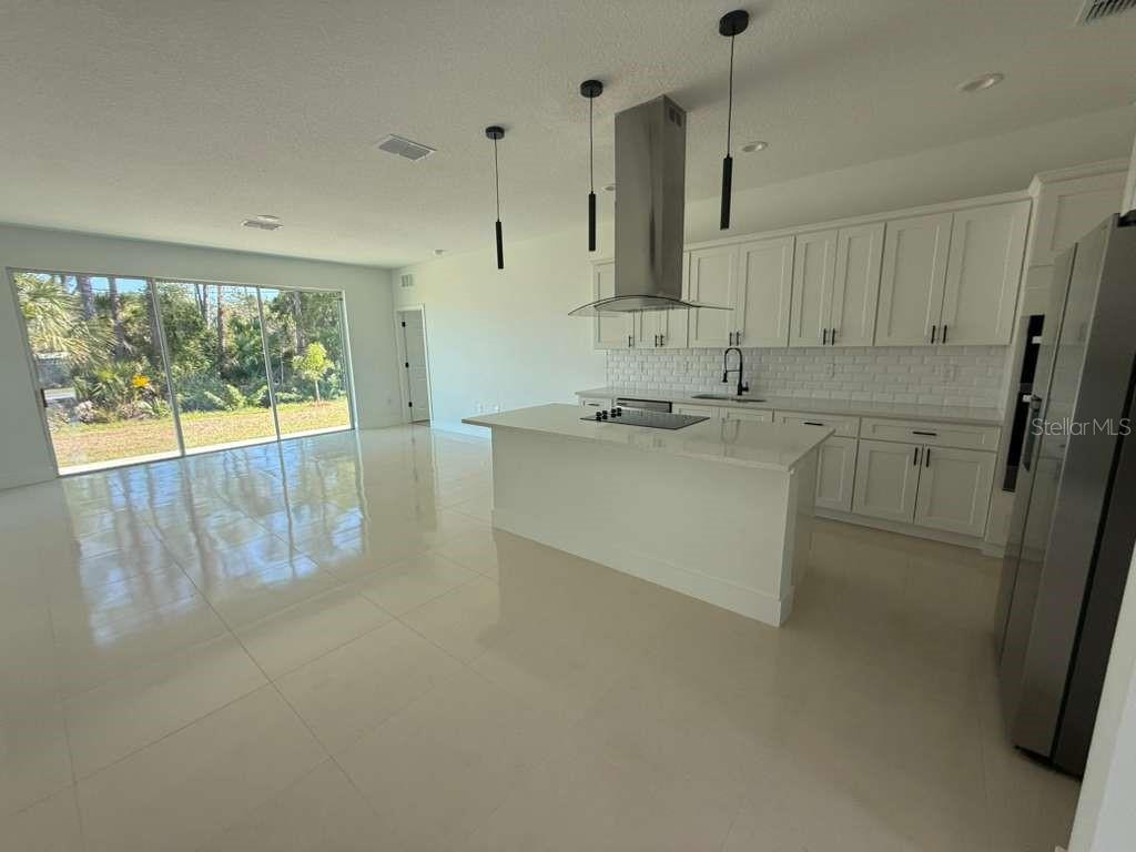 239 GREENBRIER AVE NW