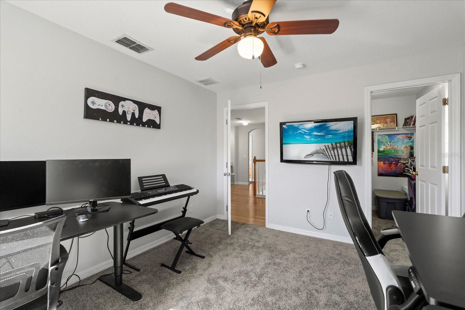 206 BONVILLE DR
