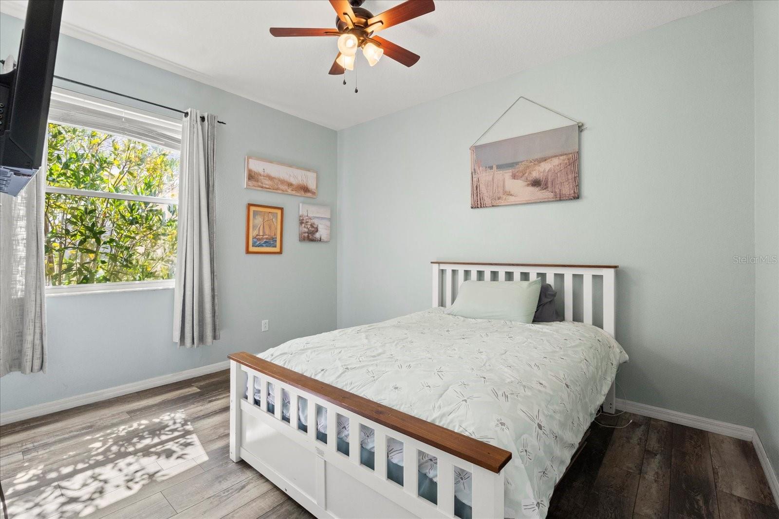 206 BONVILLE DR