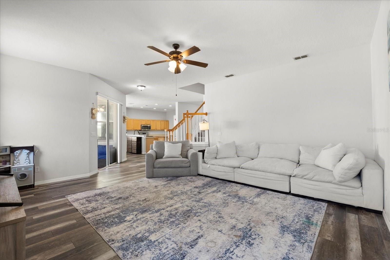206 BONVILLE DR