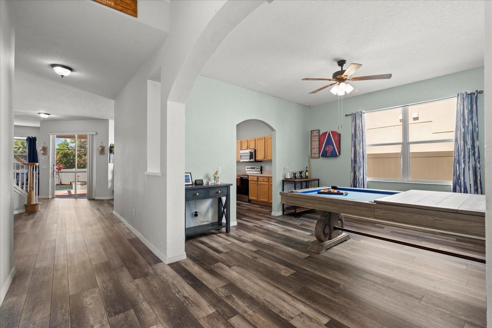 206 BONVILLE DR