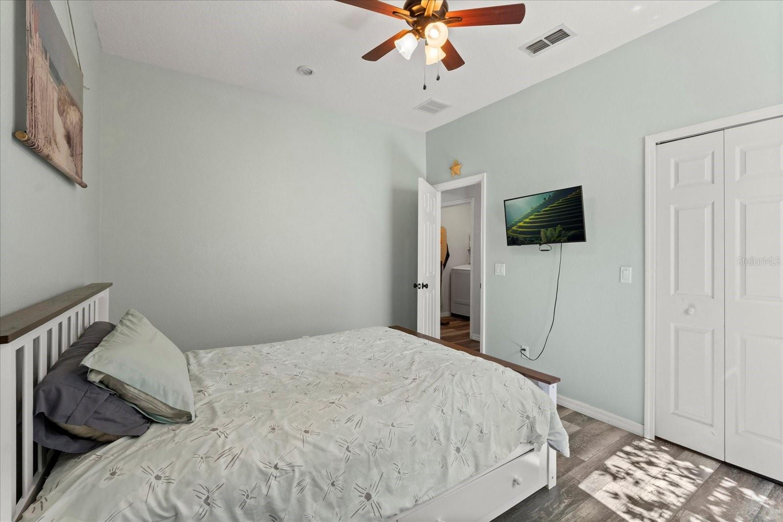 206 BONVILLE DR