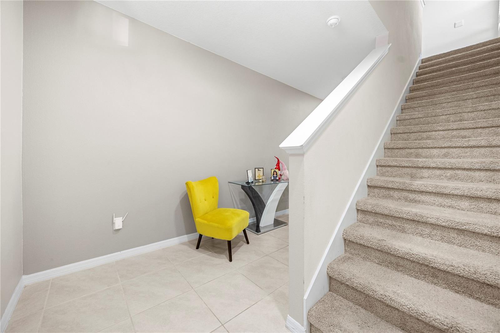 1368 BERRY LN