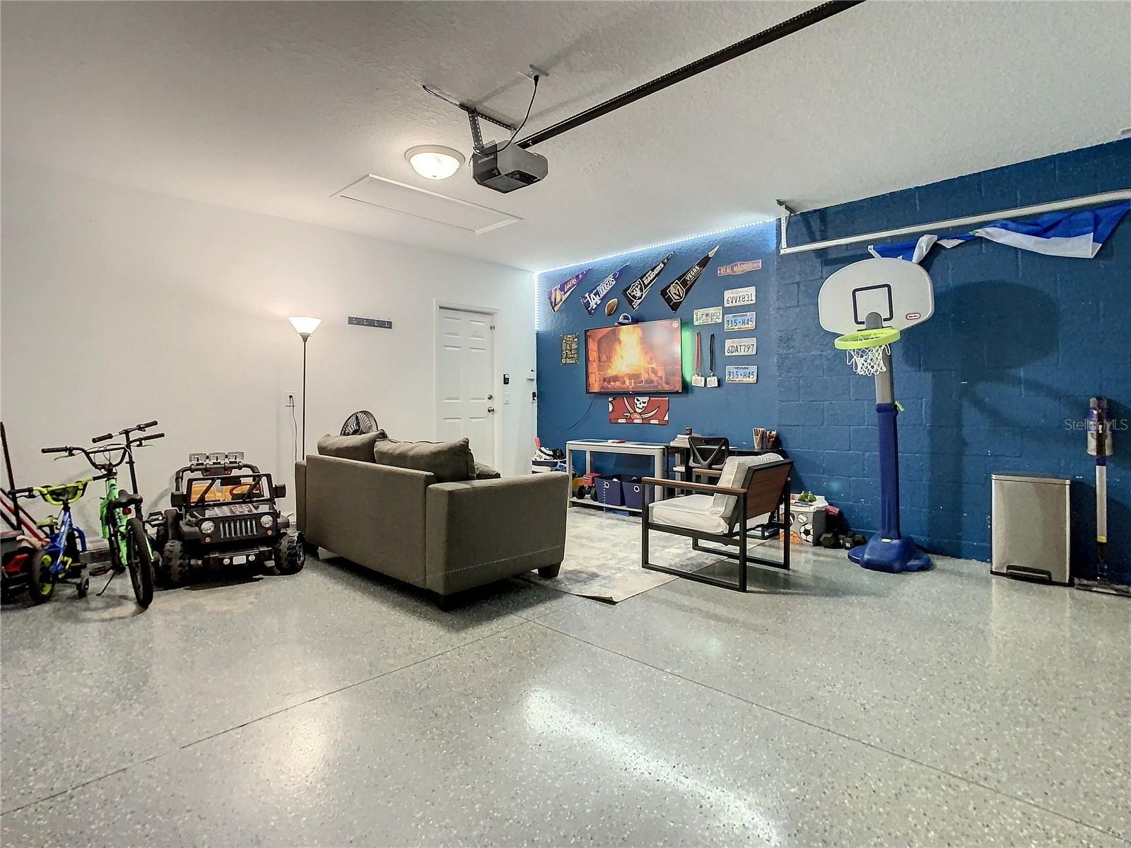 12912 CONQUISTADOR LOOP