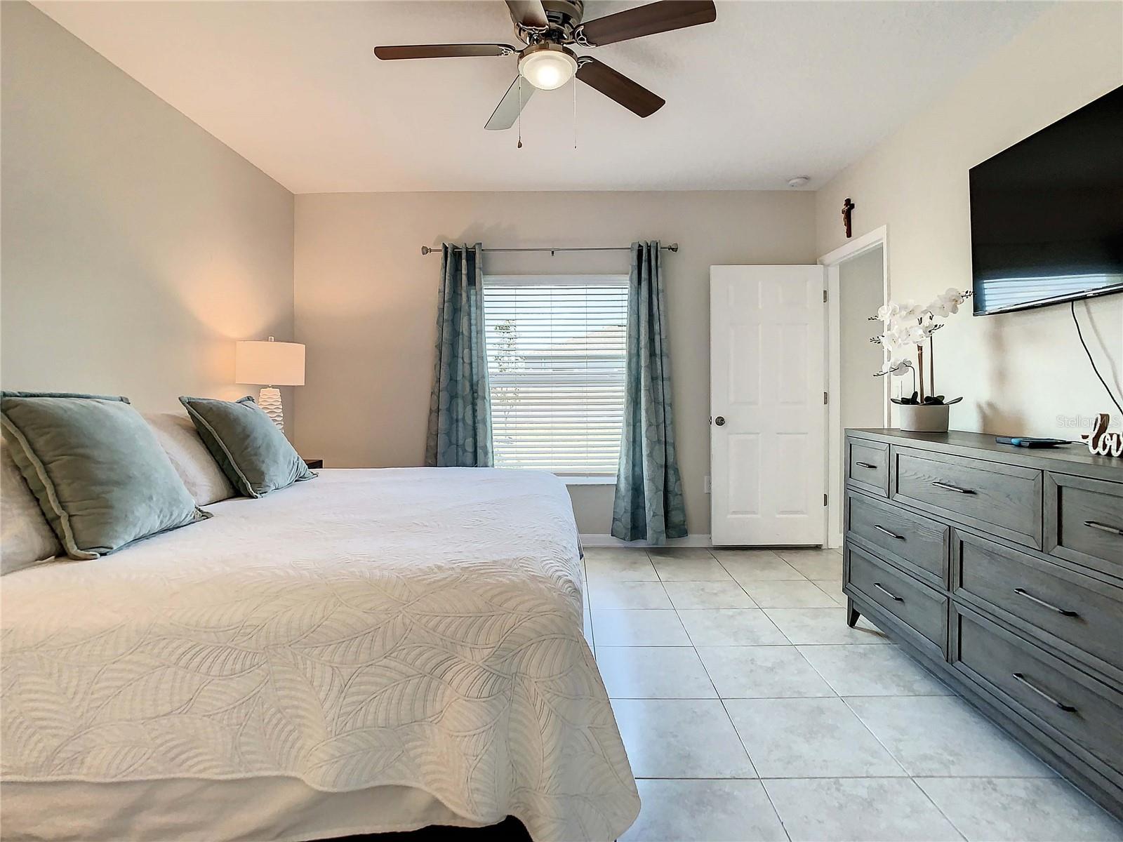 12912 CONQUISTADOR LOOP