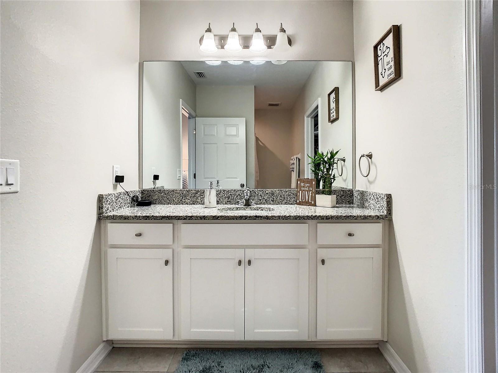 12912 CONQUISTADOR LOOP