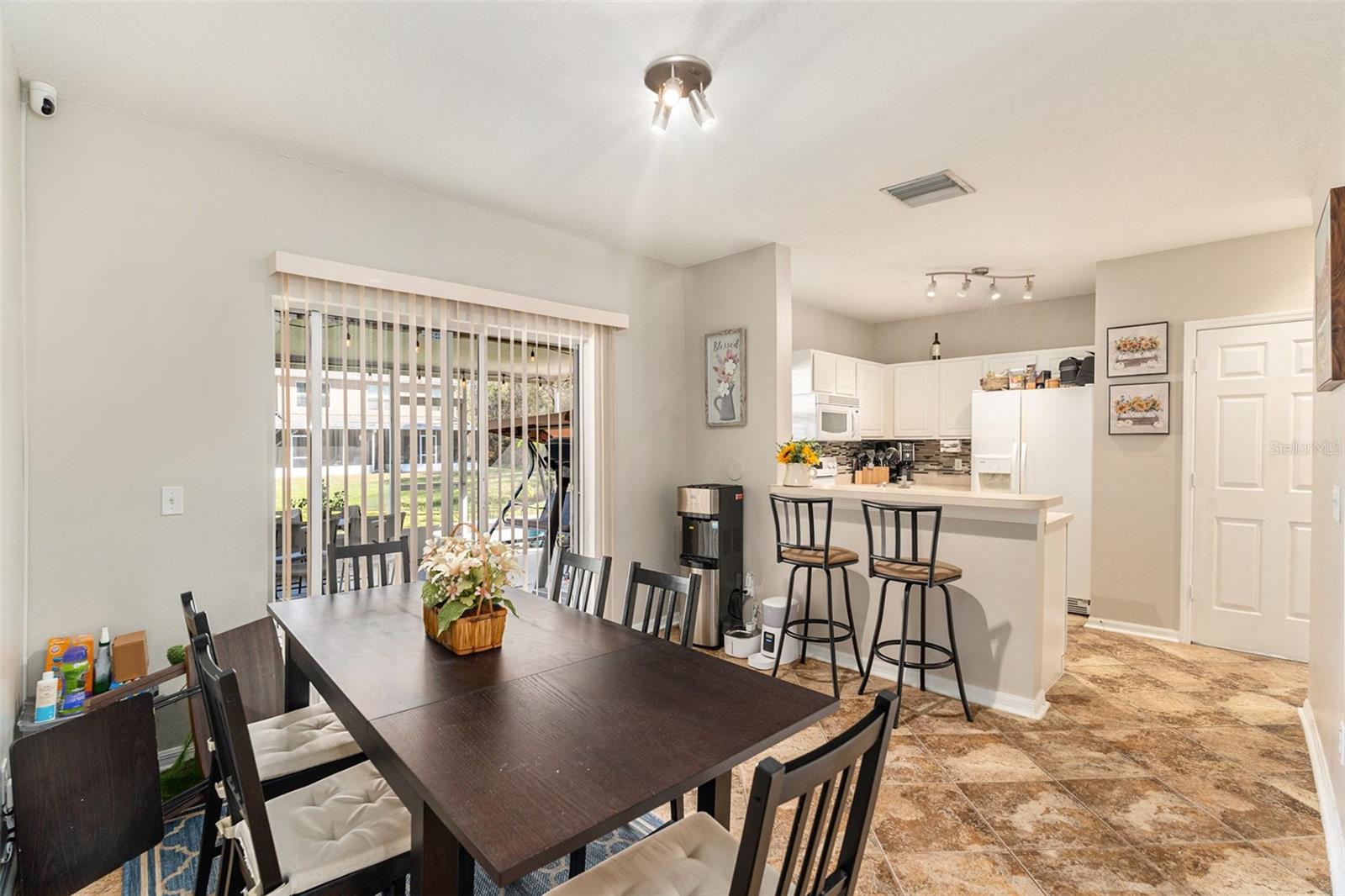 1228 BARONSCOURT DR