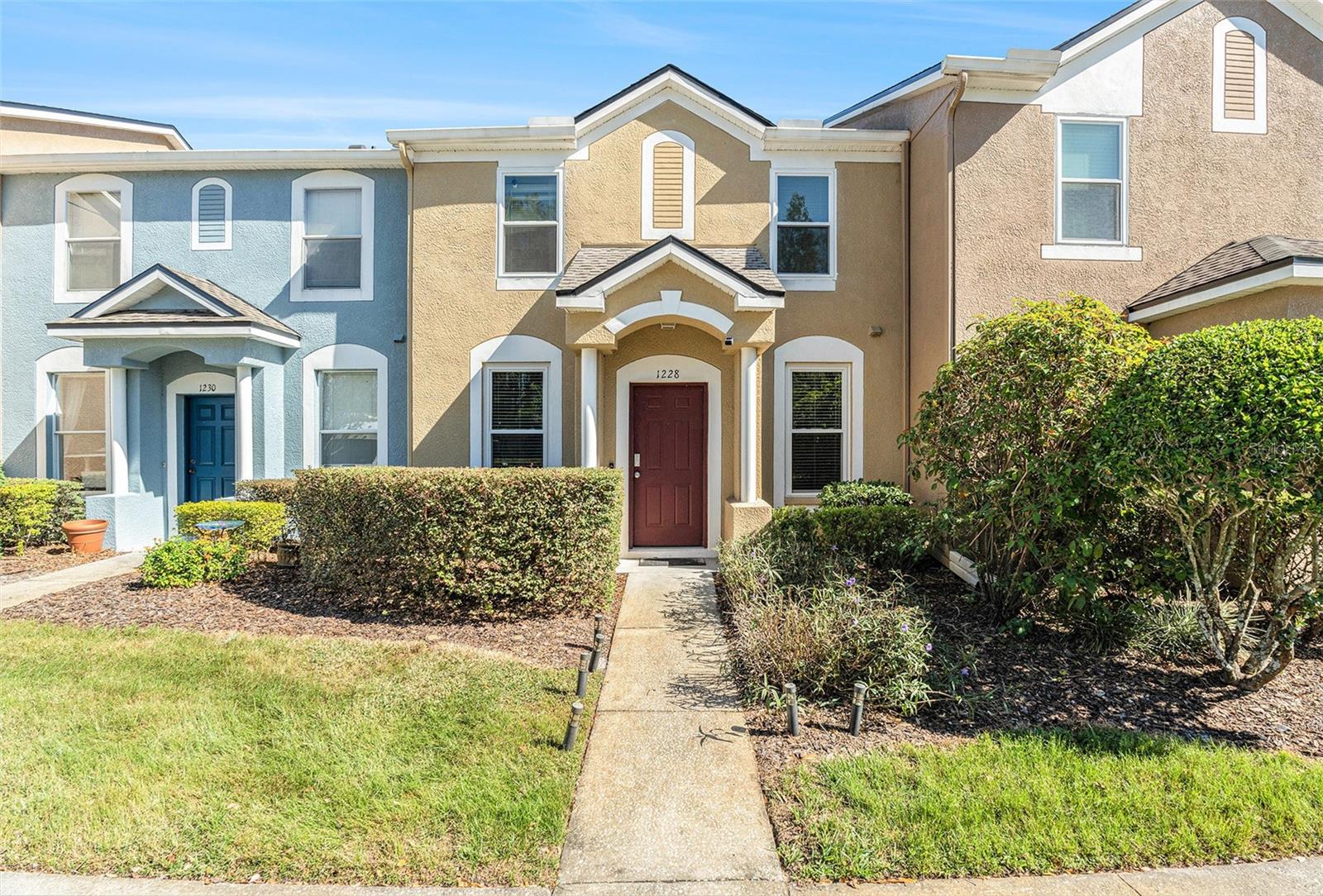 1228 BARONSCOURT DR