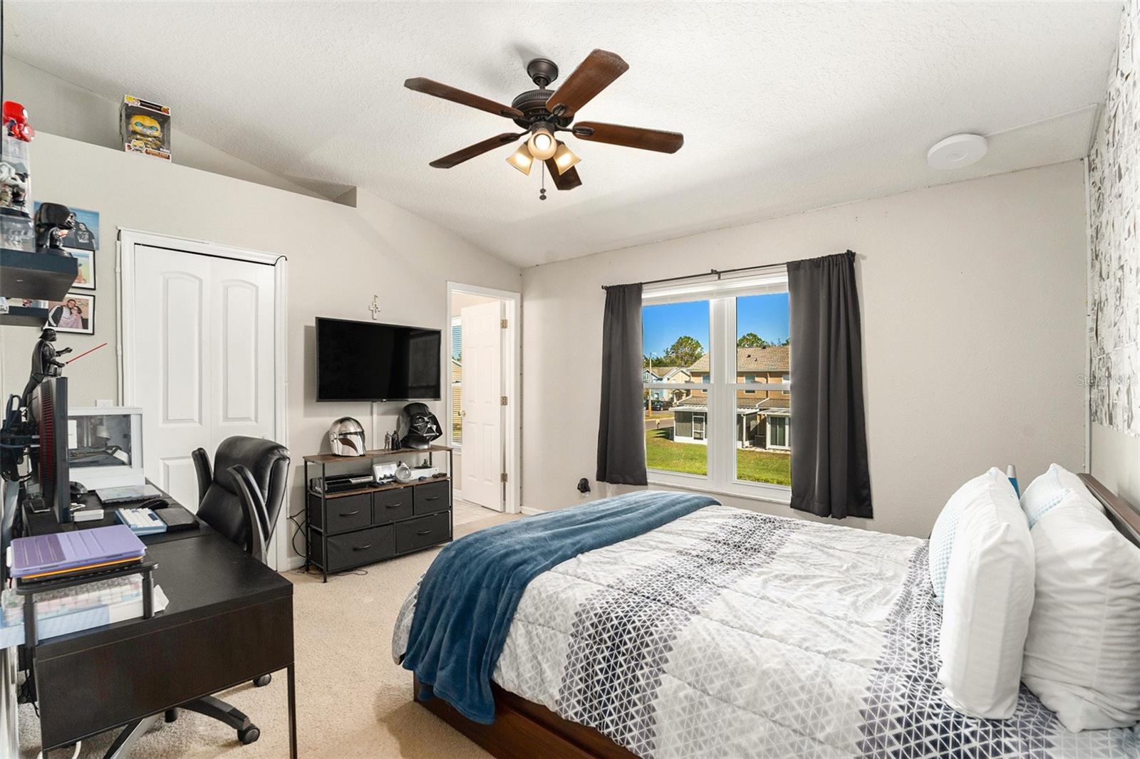 1228 BARONSCOURT DR