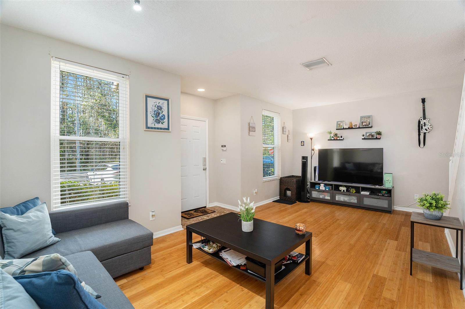 1228 BARONSCOURT DR