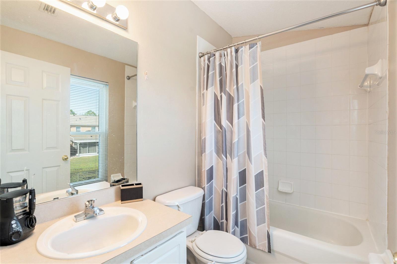 1228 BARONSCOURT DR