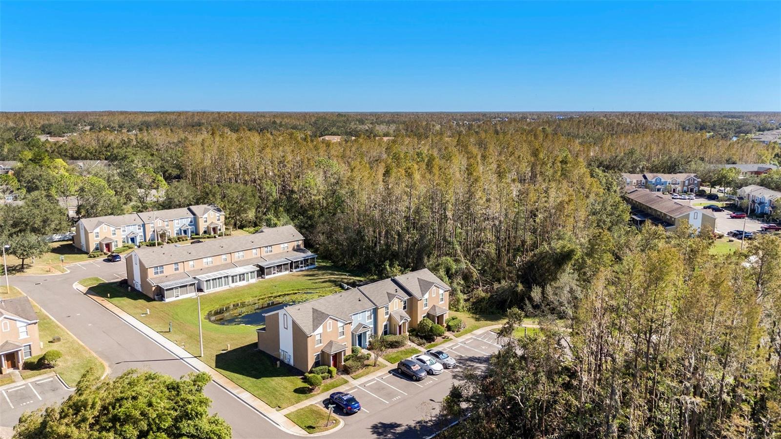 1228 BARONSCOURT DR