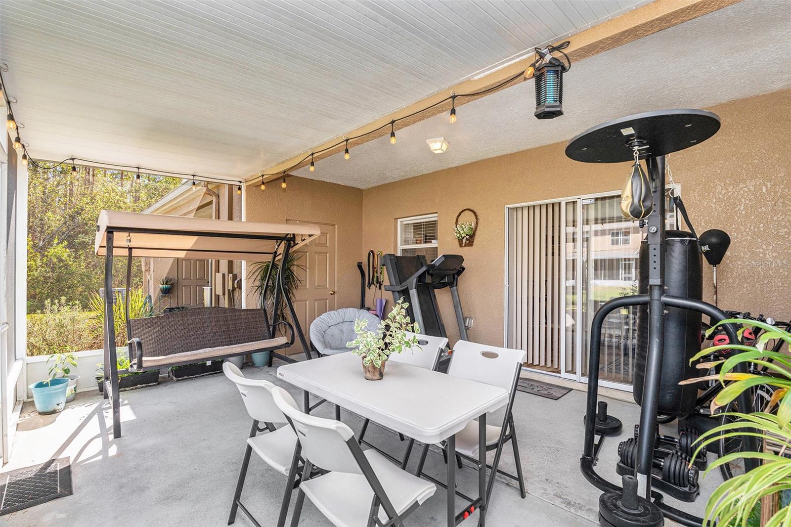 1228 BARONSCOURT DR