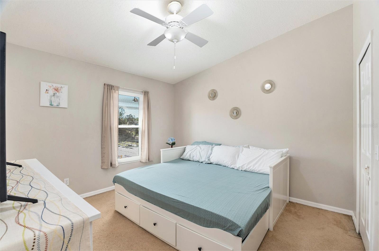 1228 BARONSCOURT DR