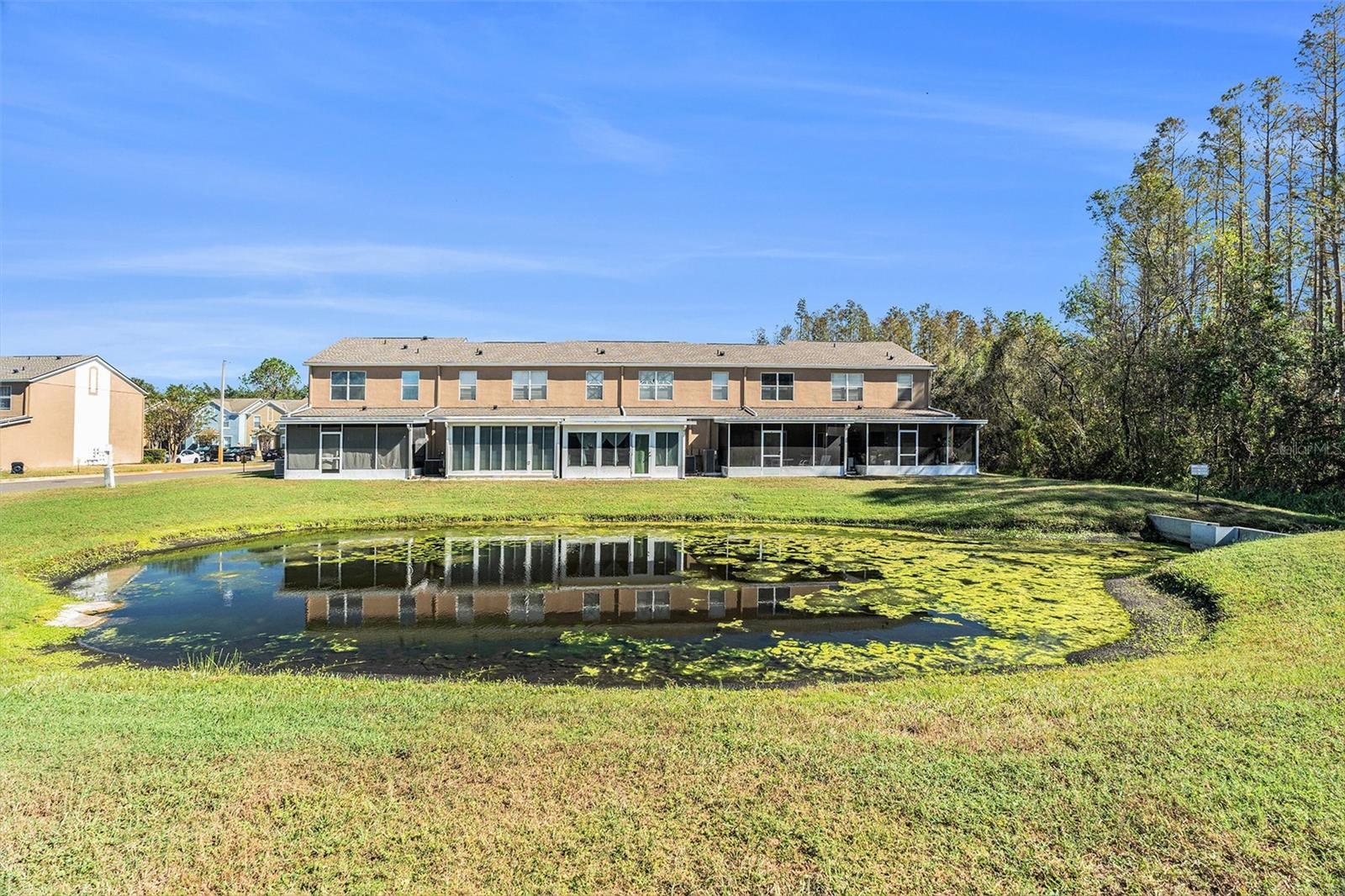 1228 BARONSCOURT DR
