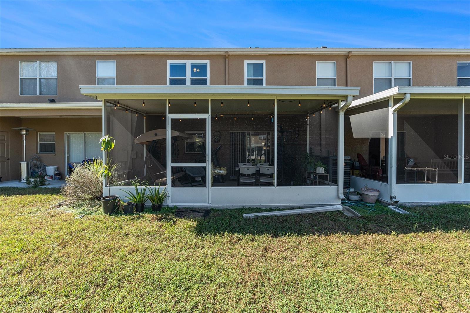 1228 BARONSCOURT DR