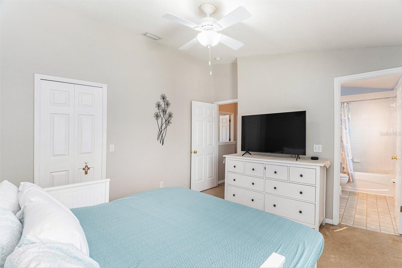 1228 BARONSCOURT DR
