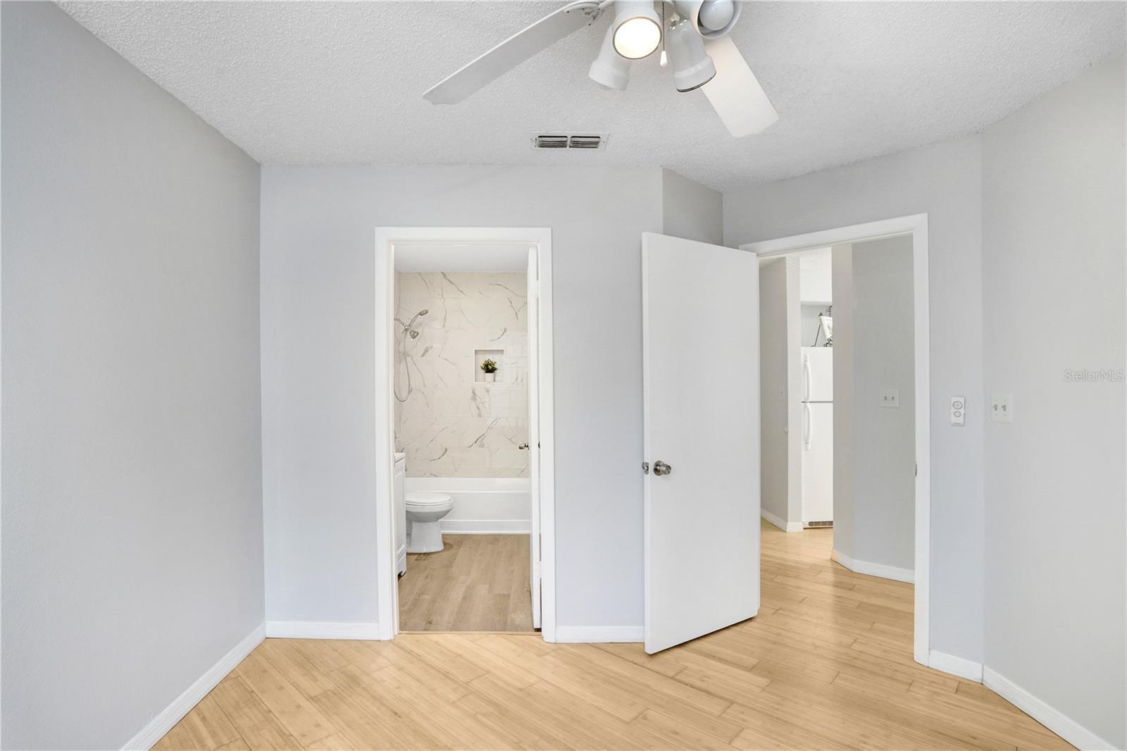 8609 MALLARD RESERVE DR #202