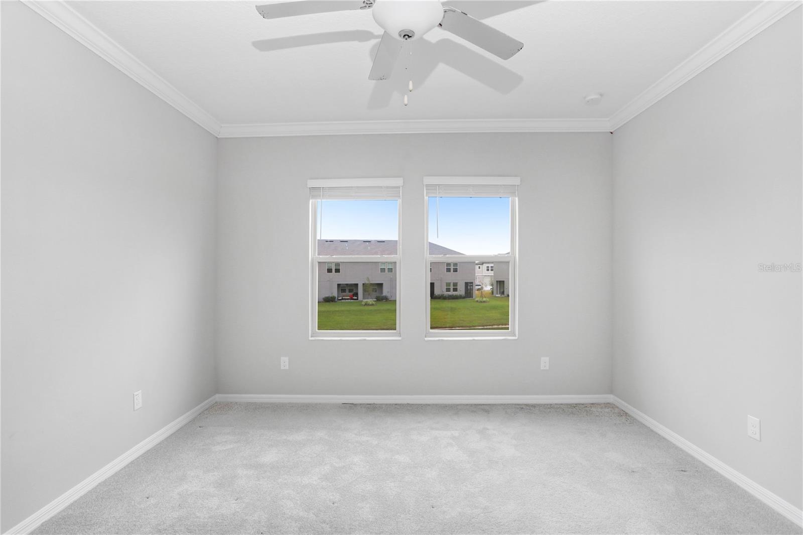 31894 BLUE PASSING LOOP