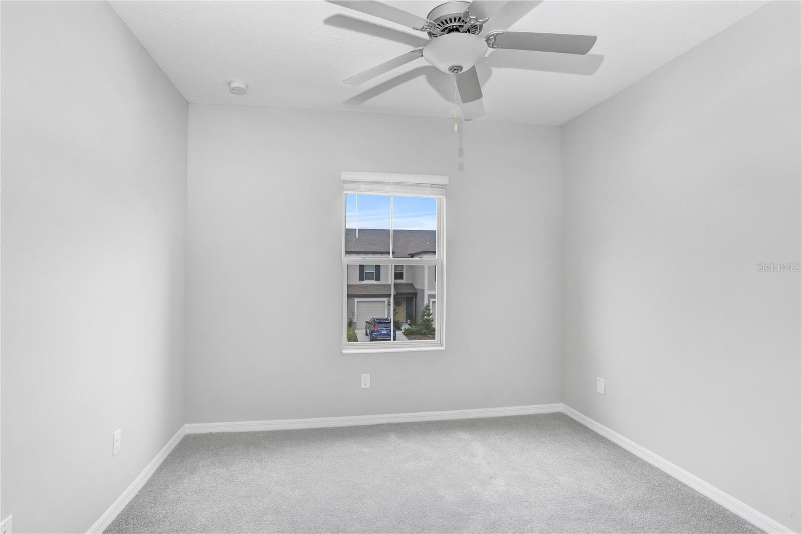 31894 BLUE PASSING LOOP