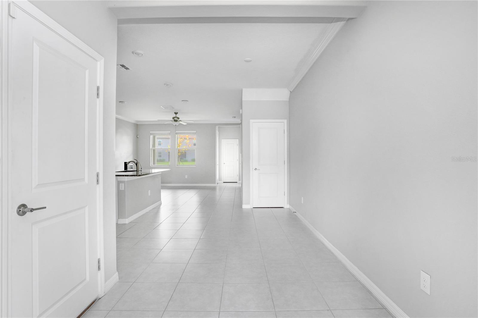 31894 BLUE PASSING LOOP