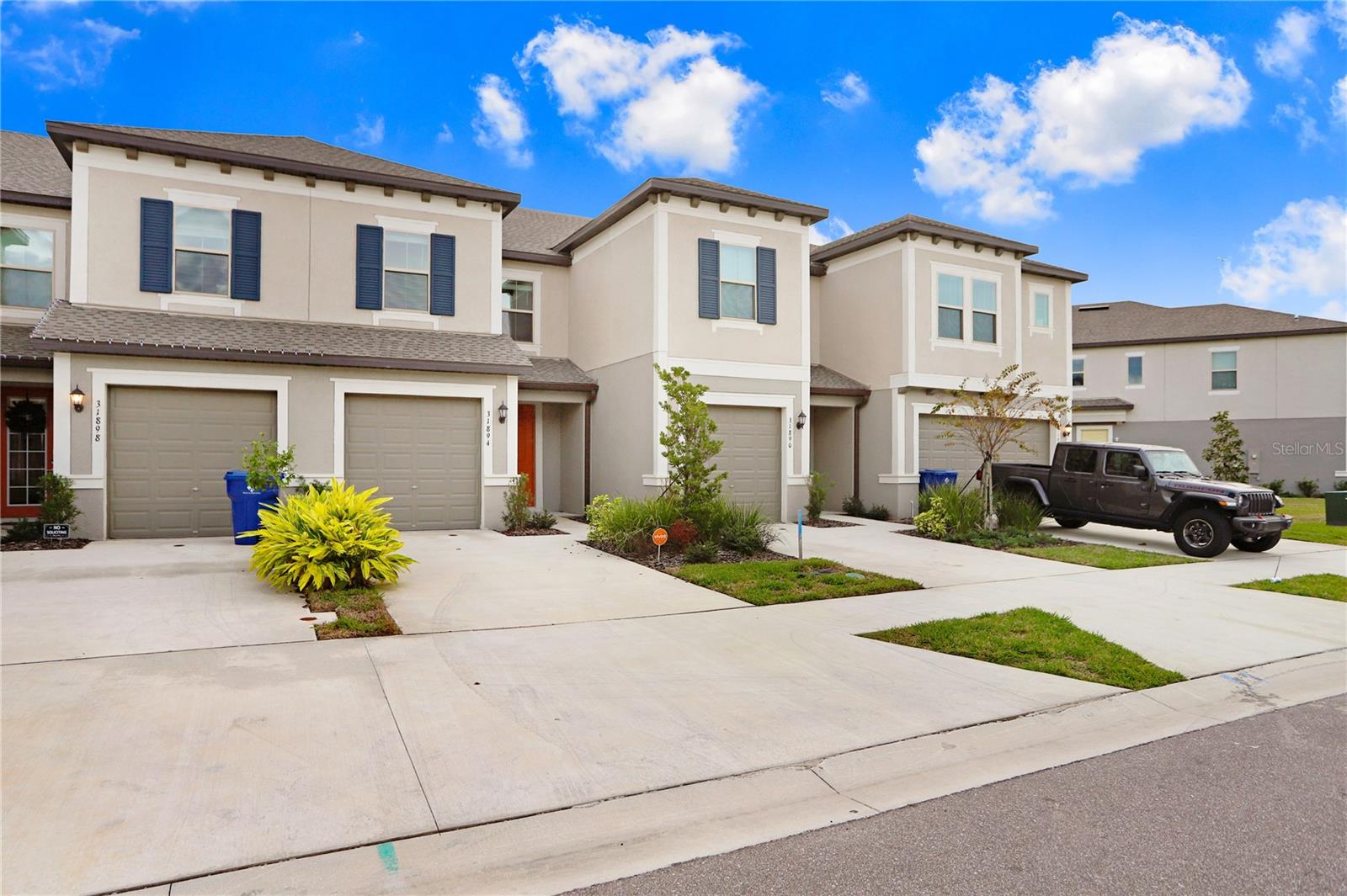 31894 BLUE PASSING LOOP