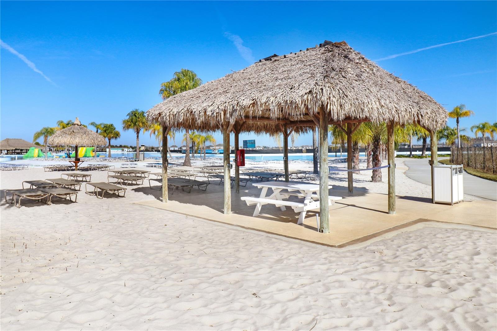 31894 BLUE PASSING LOOP