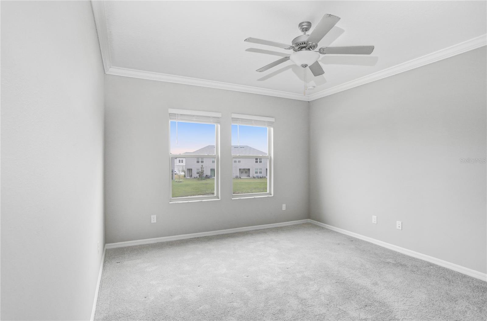 31894 BLUE PASSING LOOP