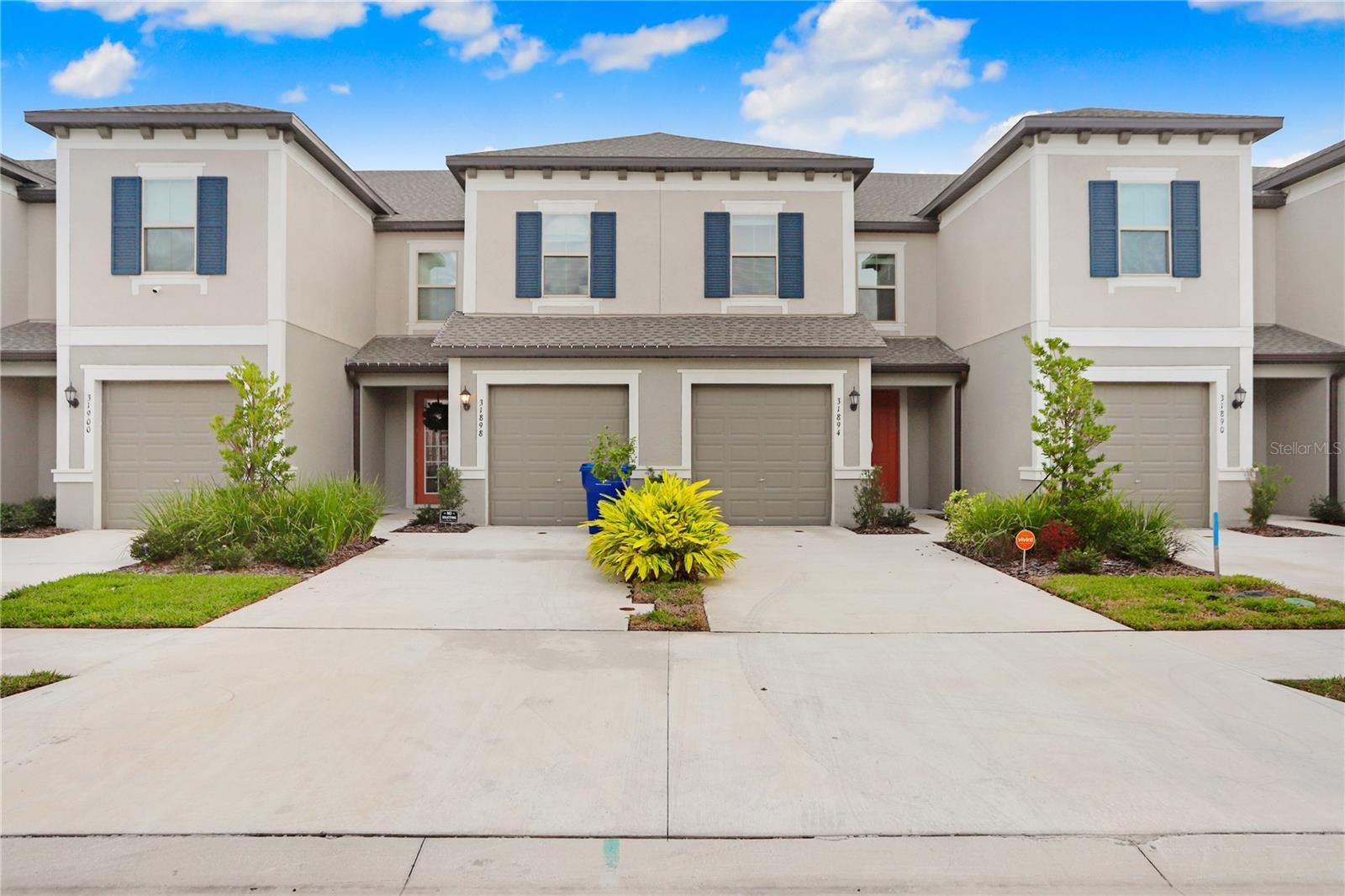 31894 BLUE PASSING LOOP