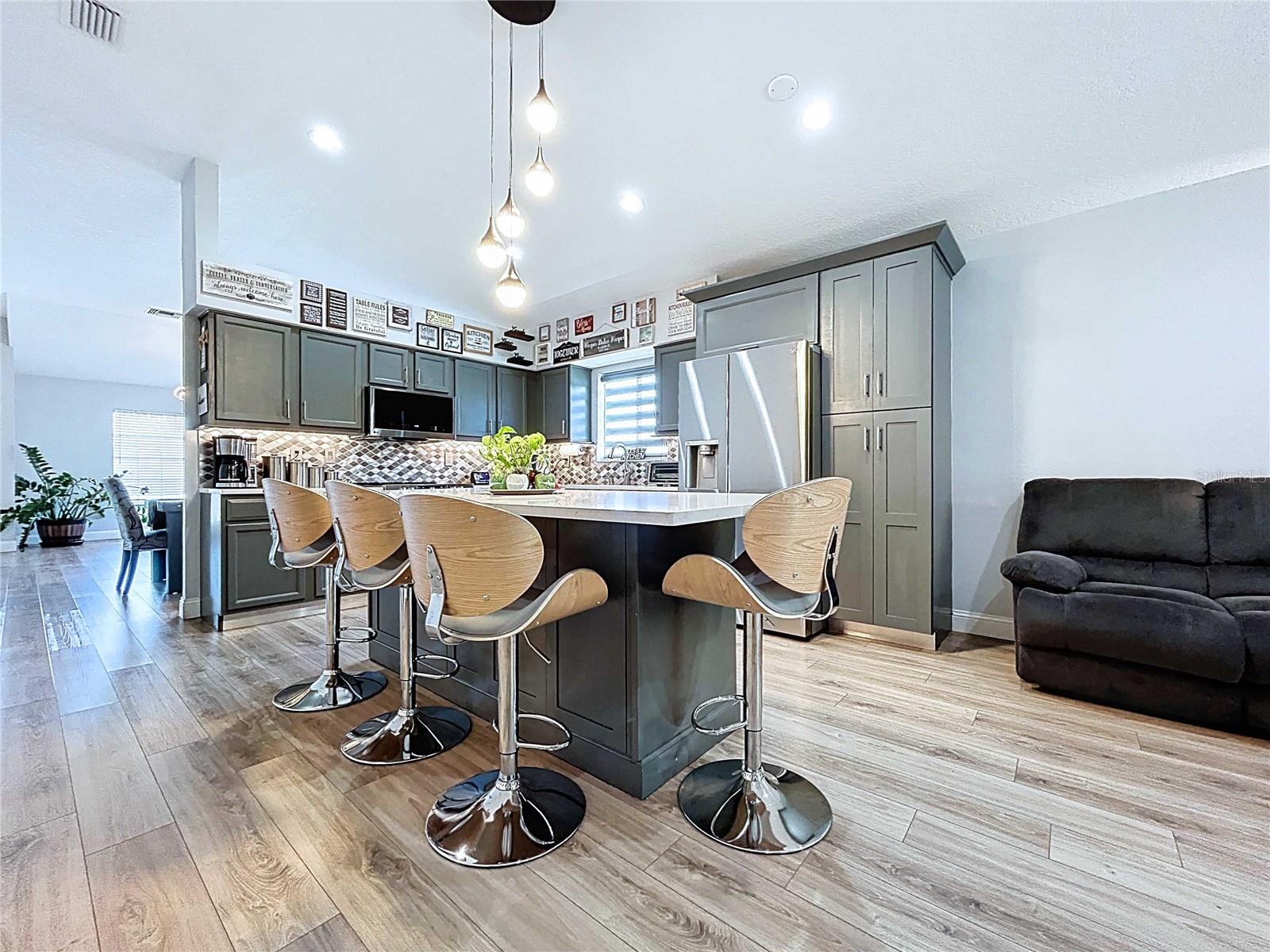 6205 CHAPEL PINES BLVD