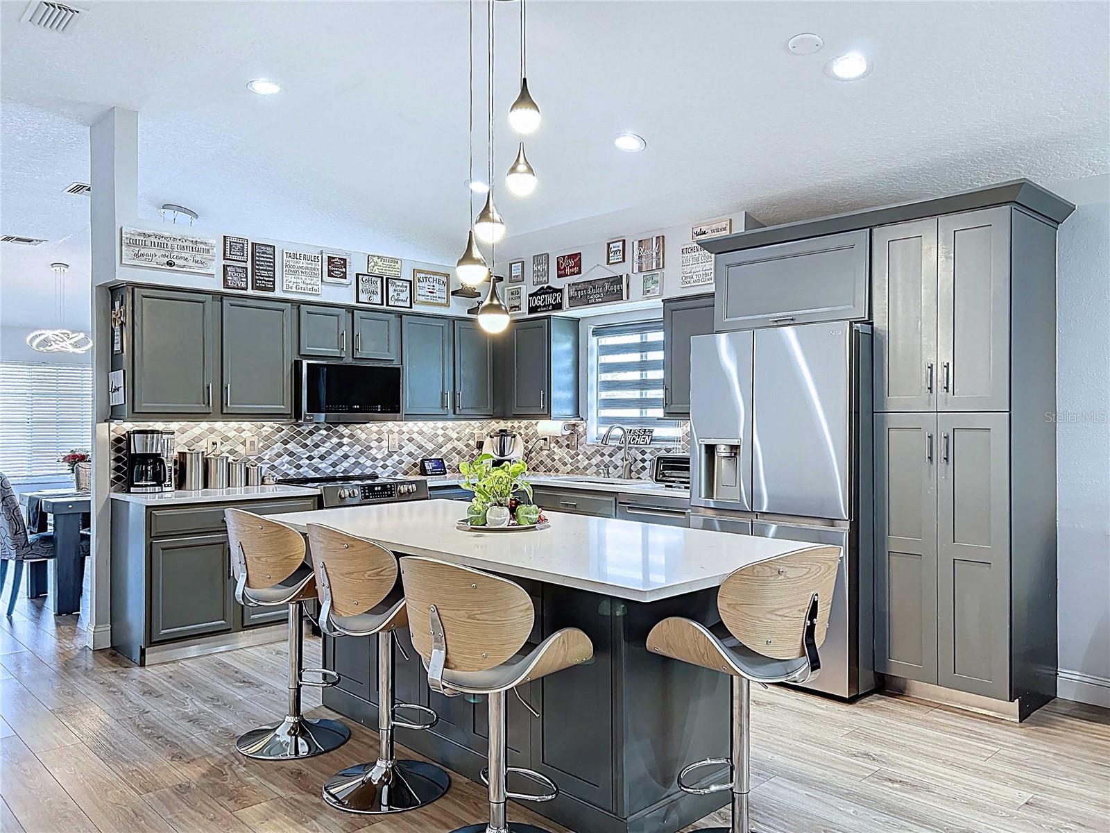 6205 CHAPEL PINES BLVD