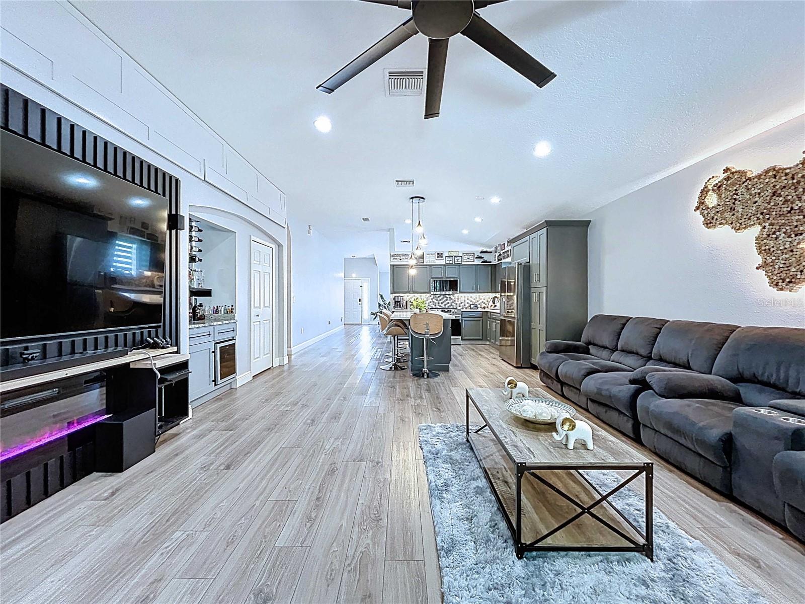 6205 CHAPEL PINES BLVD