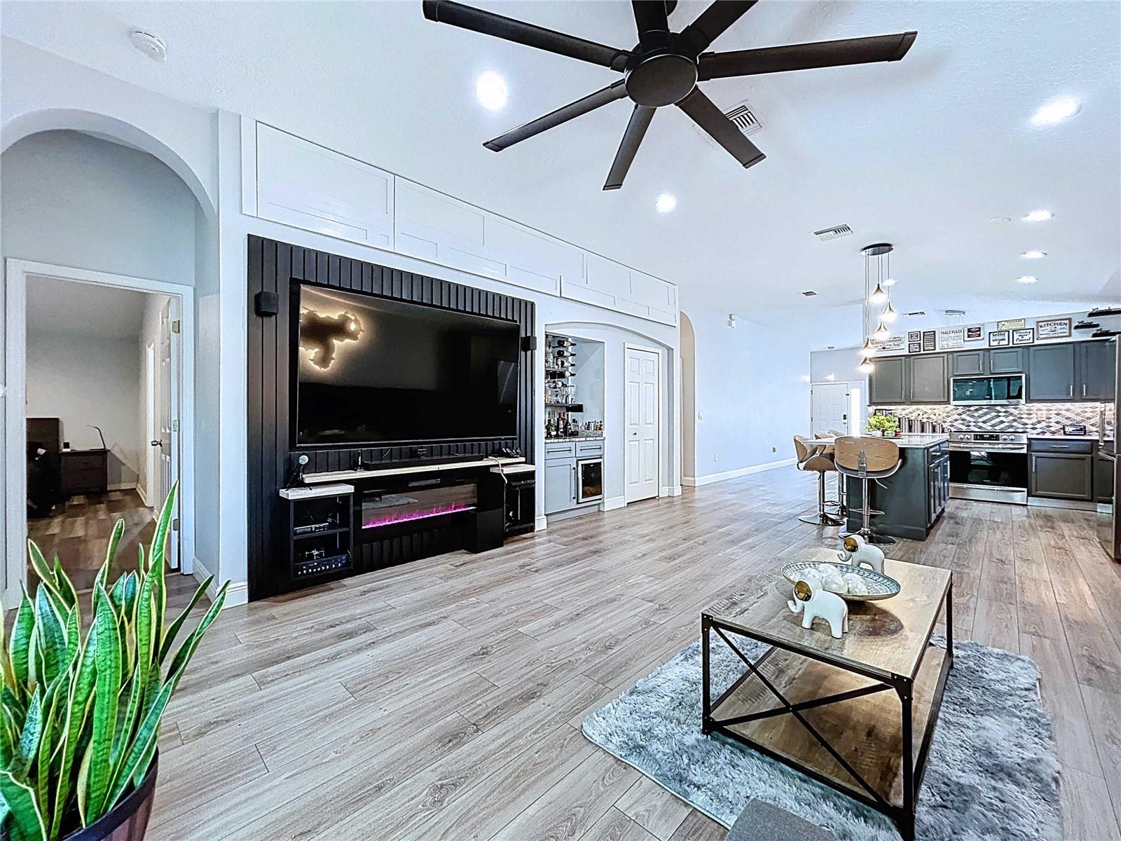 6205 CHAPEL PINES BLVD