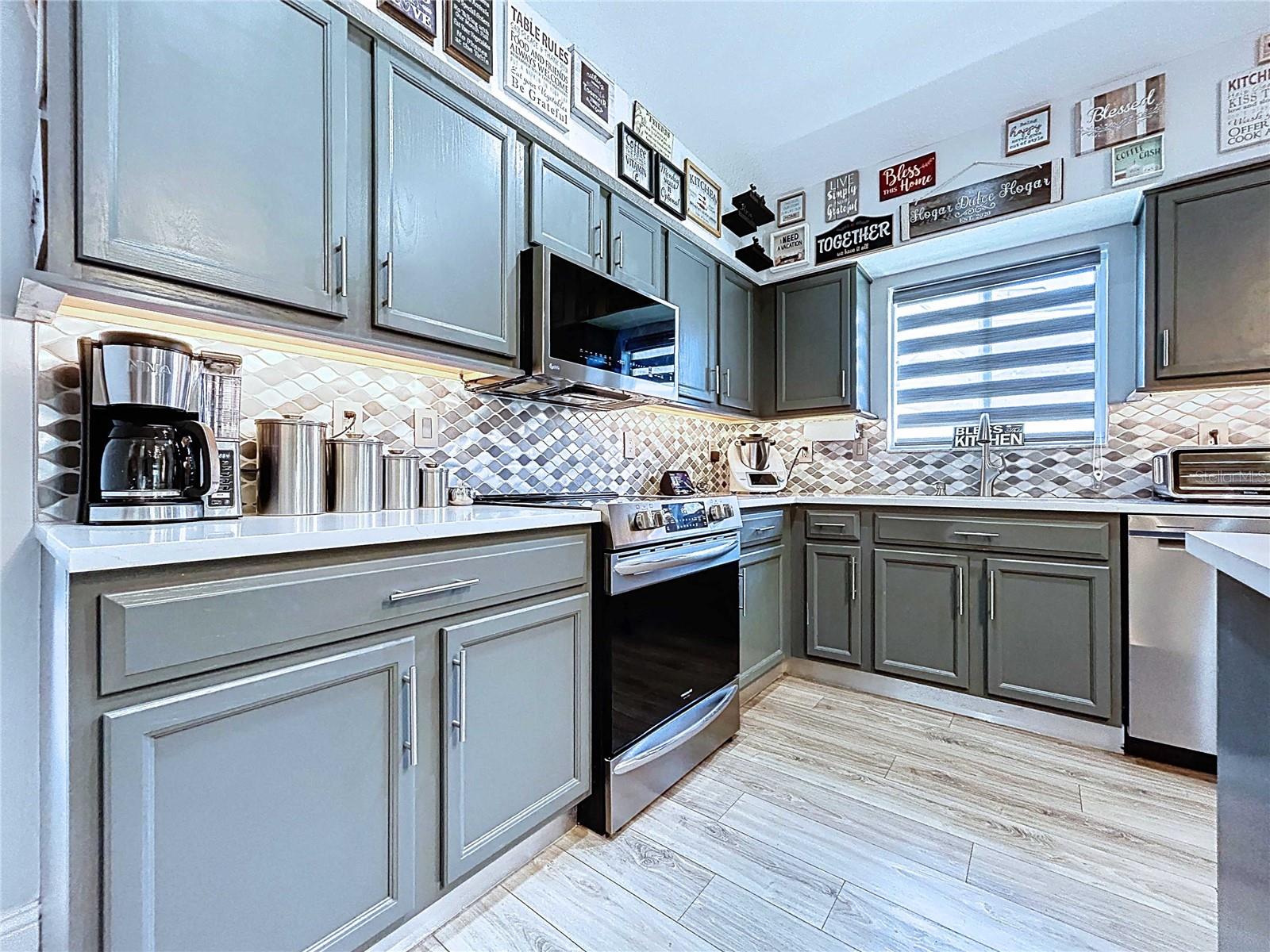 6205 CHAPEL PINES BLVD